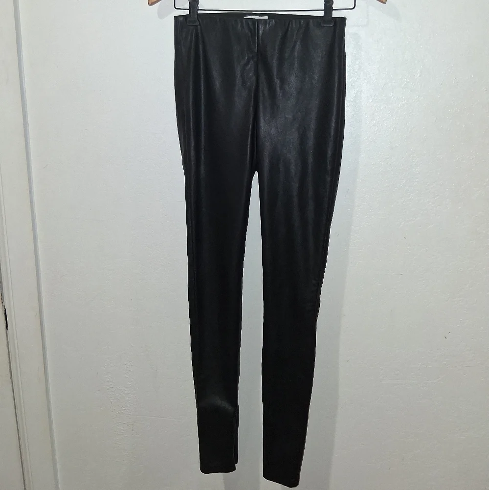 NEW VELVET by GRAHAM & SPENCER Berdine Faux Leather Leggings - Picture 7 of 12